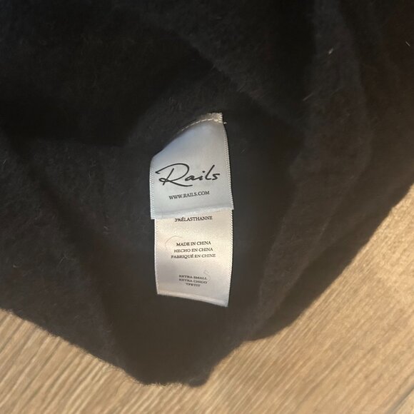 Rails Womens Black Off the Shoulder Florence Sweater Size XS NWT! - Picture 4 of 6